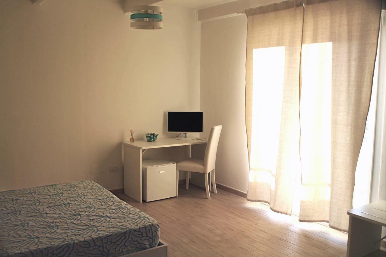 B&B Le Tre Spiagge Calasetta Buitenkant foto